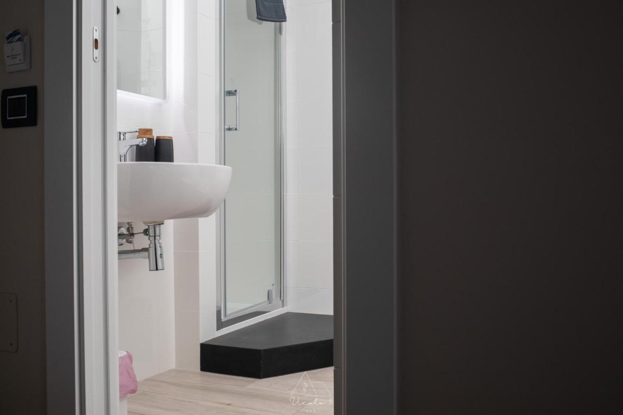 Vicolo 5 Bed and Breakfast Salerno Exteriör bild