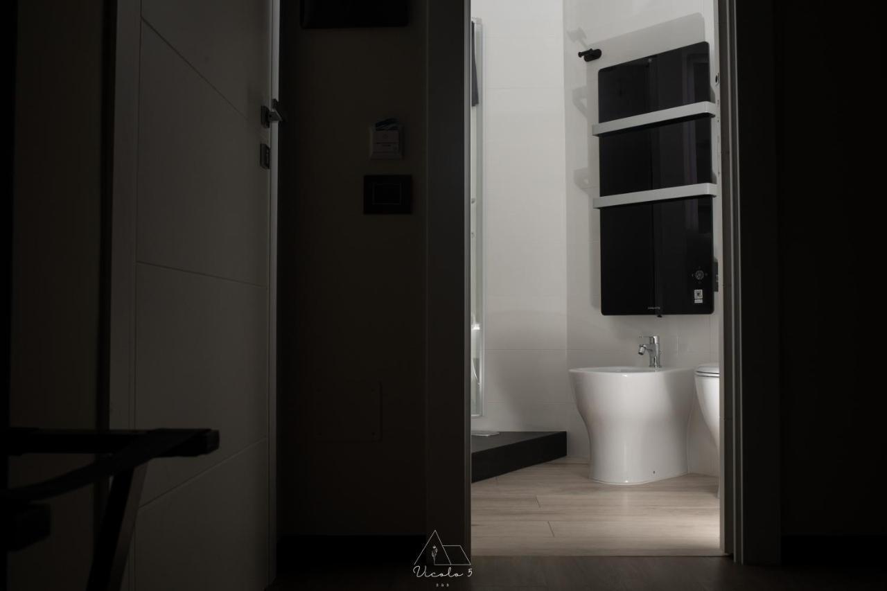 Vicolo 5 Bed and Breakfast Salerno Exteriör bild