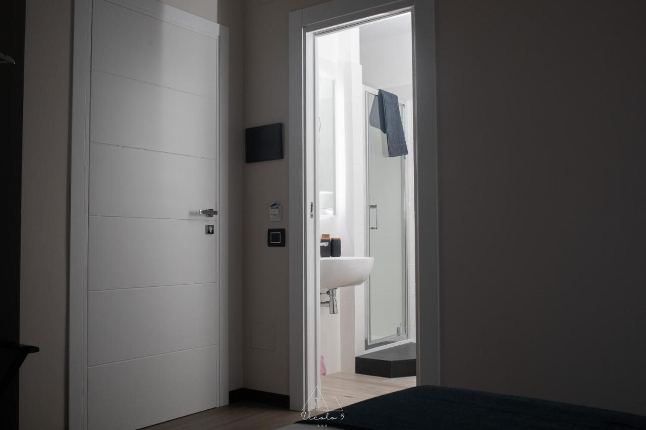 Vicolo 5 Bed and Breakfast Salerno Exteriör bild