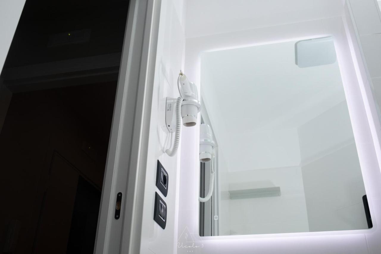Vicolo 5 Bed and Breakfast Salerno Exteriör bild