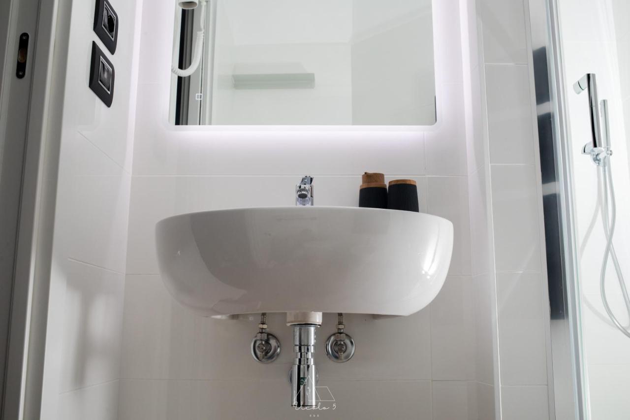 Vicolo 5 Bed and Breakfast Salerno Exteriör bild