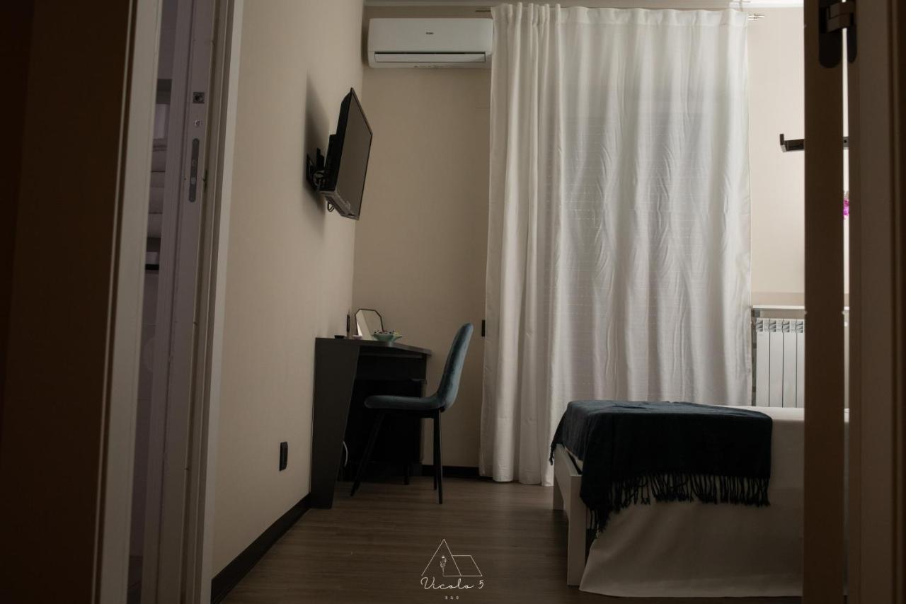 Vicolo 5 Bed and Breakfast Salerno Exteriör bild