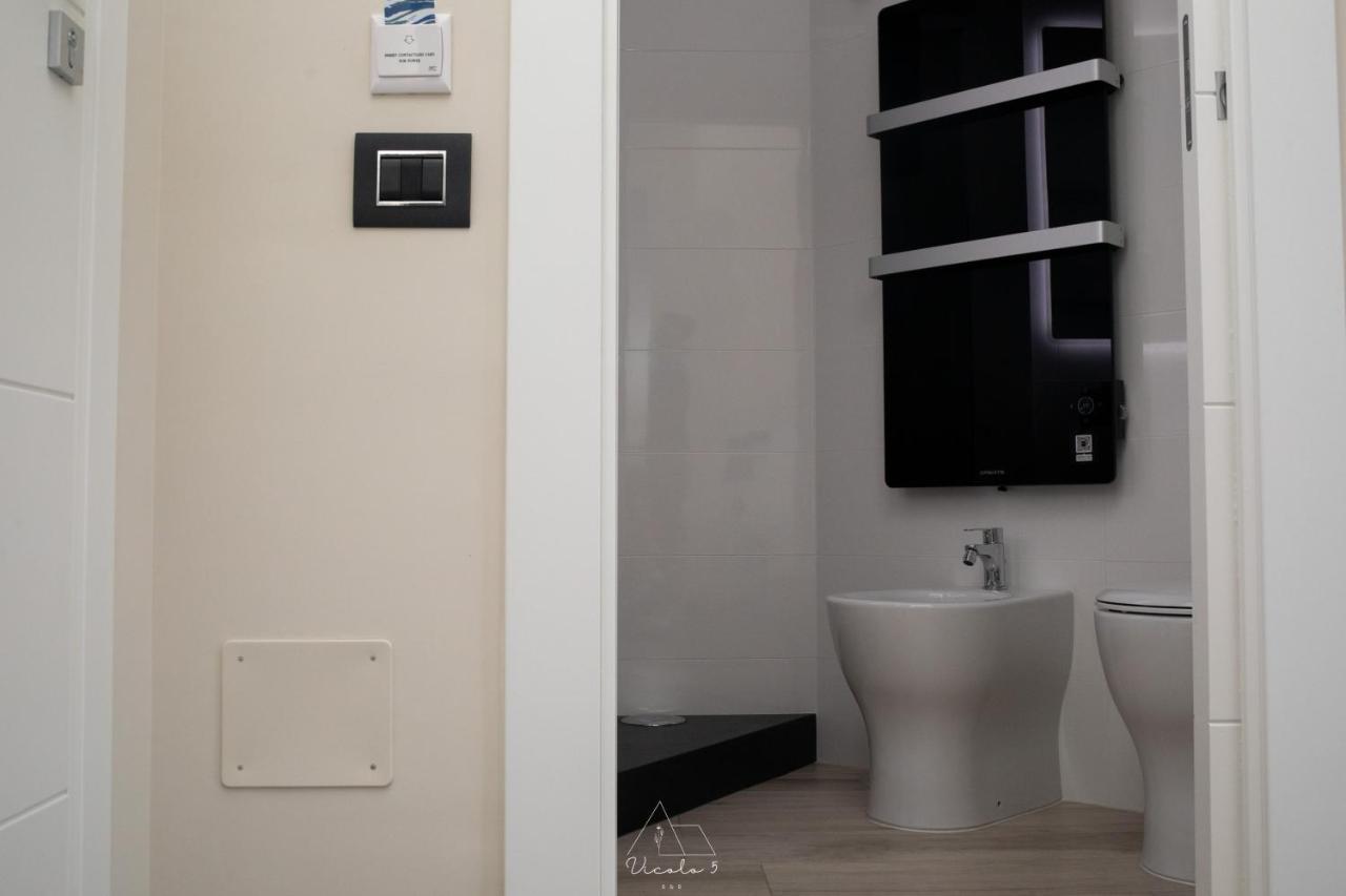 Vicolo 5 Bed and Breakfast Salerno Exteriör bild
