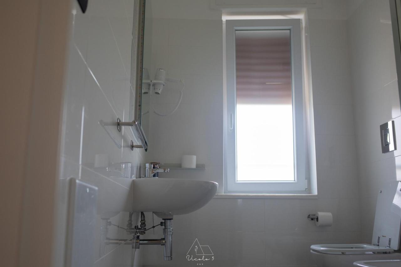Vicolo 5 Bed and Breakfast Salerno Exteriör bild