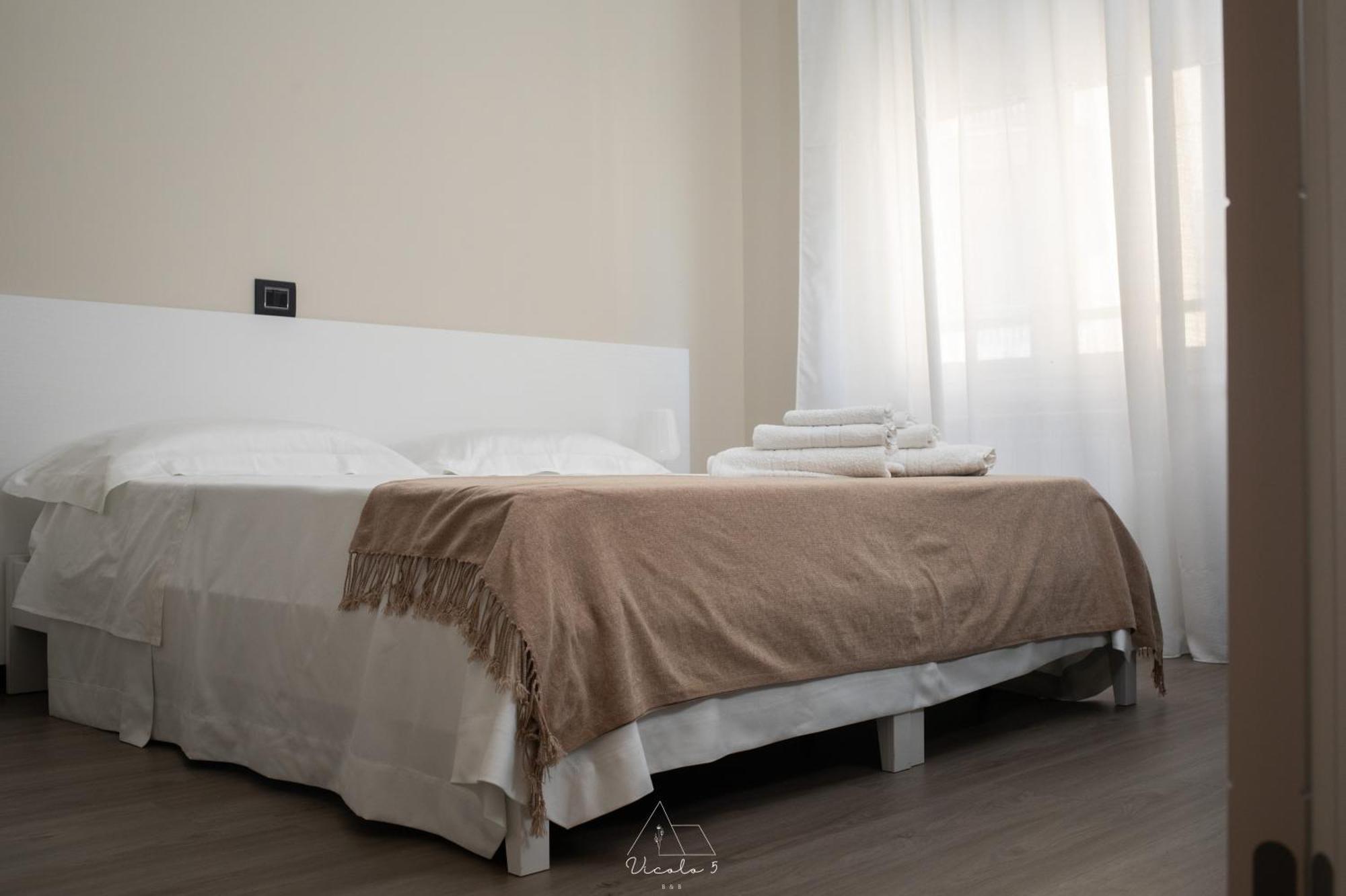 Vicolo 5 Bed and Breakfast Salerno Exteriör bild
